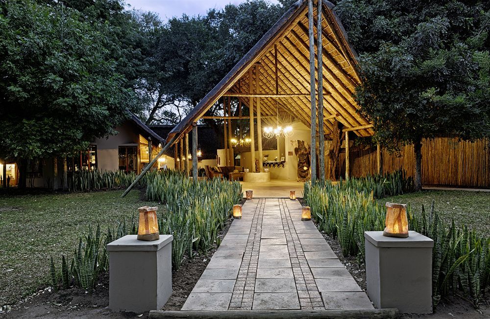 Simbavati River Lodge ทิมบาวาตีเกมรีเซิร์ฟ ภายนอก รูปภาพ
